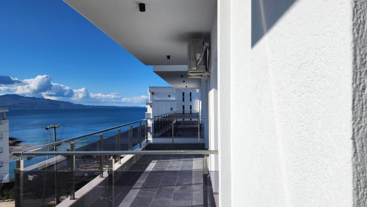 Jusal Sea View Apartment Sarandë Exterior foto